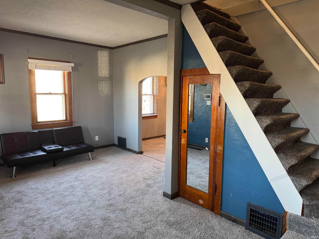 Photo of 1614 Longley Avenue, South Bend, IN 46628 (MLS # 202607553)