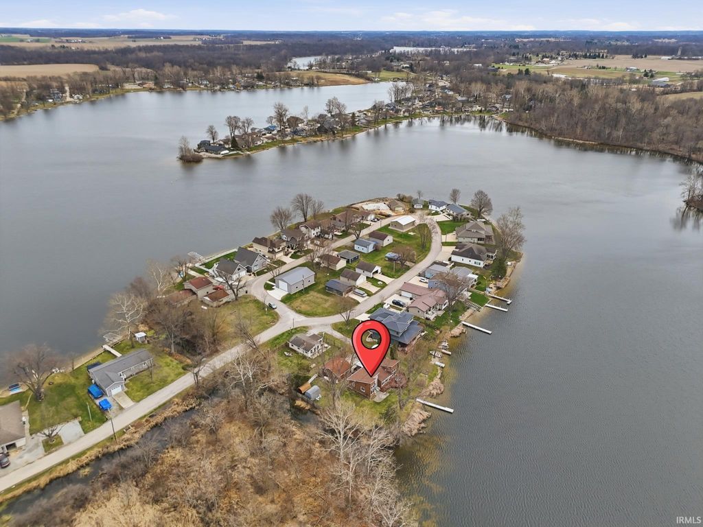 Photo of 5360 S Highpoint Drive, Albion, IN 46701 (MLS # 202603239)