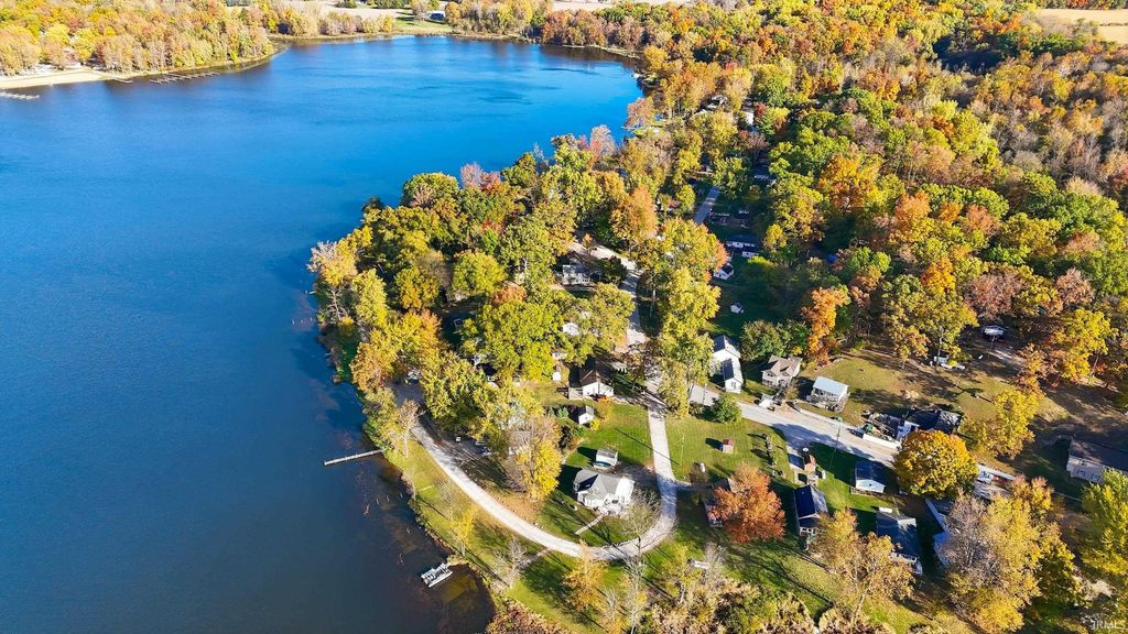 Photo of 273 EMS R4 Lane, Pierceton, IN 46562 (MLS # 202543852)