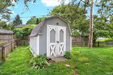 Tiny photo for 1631 Tanglewood Drive, Lafayette, IN 47905 (MLS # 202629592)