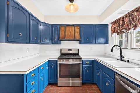 Tiny photo for 1631 Tanglewood Drive, Lafayette, IN 47905 (MLS # 202629592)