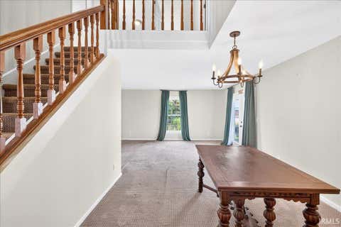 Tiny photo for 1631 Tanglewood Drive, Lafayette, IN 47905 (MLS # 202629592)