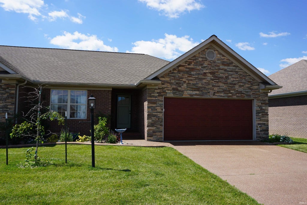 Photo of 9905 Arbor Lake Drive, Newburgh, IN 47630 (MLS # 202623486)