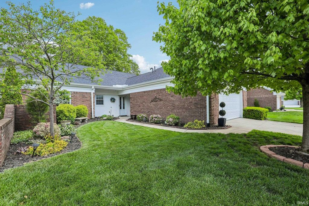 Photo of 1014 Coin Lane, Frankfort, IN 46041 (MLS # 202606819)