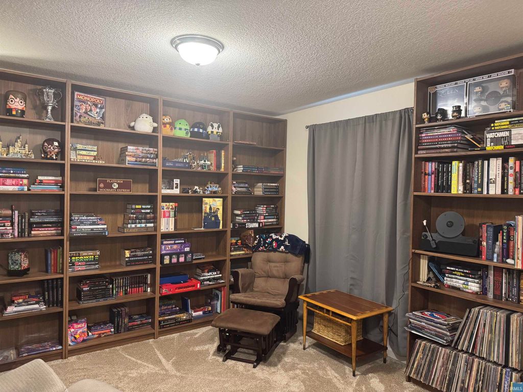 Photo of 500 Arbor Lane, Huntington, IN 46750 (MLS # 202604698)