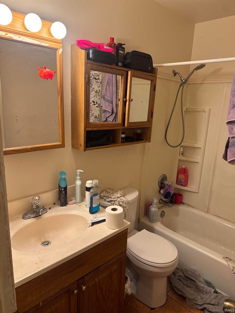 Tiny photo for 2020 Ellen Avenue, Fort Wayne, IN 46808 (MLS # 202643324)