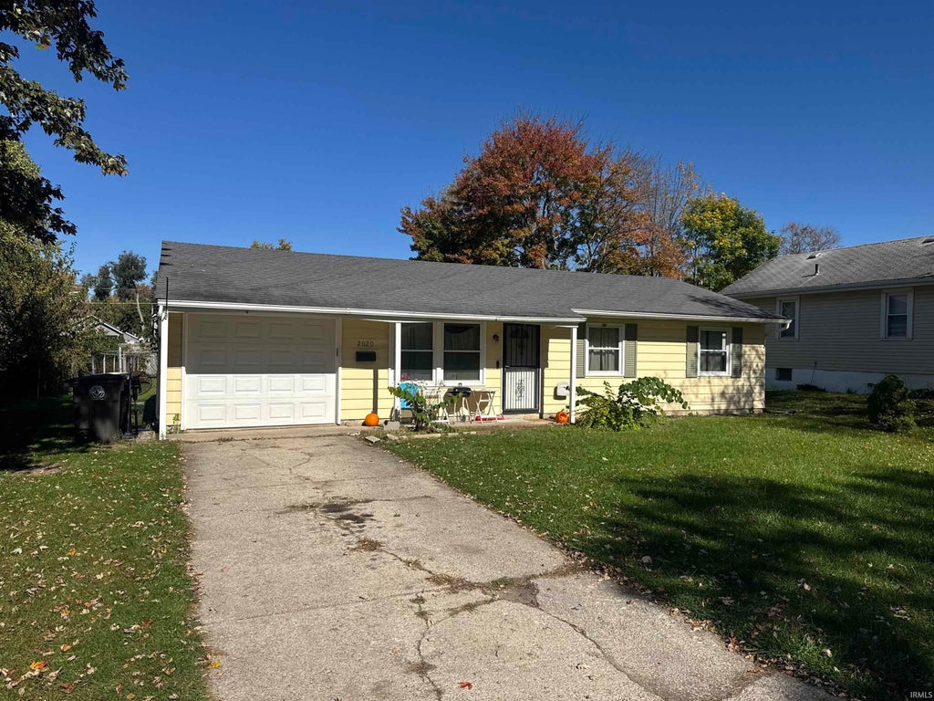 Photo of 2020 Ellen Avenue, Fort Wayne, IN 46808 (MLS # 202643324)