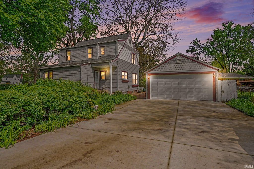 Photo of 51618 Myrtle Avenue, South Bend, IN 46637 (MLS # 202616300)