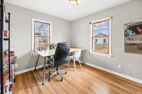 Tiny photo for 807 S 30th Street, Lafayette, IN 47904 (MLS # 202606552)