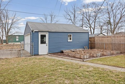 Tiny photo for 807 S 30th Street, Lafayette, IN 47904 (MLS # 202606552)