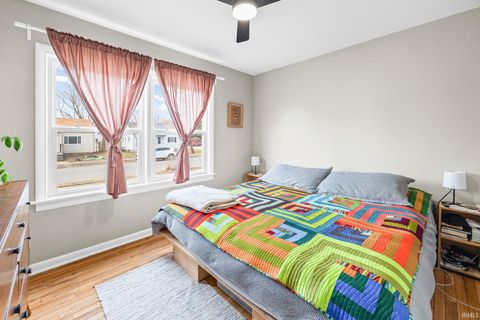 Tiny photo for 807 S 30th Street, Lafayette, IN 47904 (MLS # 202606552)