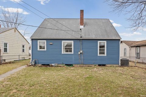 Tiny photo for 807 S 30th Street, Lafayette, IN 47904 (MLS # 202606552)