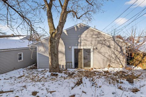 Tiny photo for 1122 Hedgewood Drive, Lafayette, IN 47904 (MLS # 202548474)
