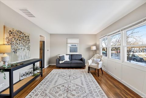 Tiny photo for 1122 Hedgewood Drive, Lafayette, IN 47904 (MLS # 202548474)