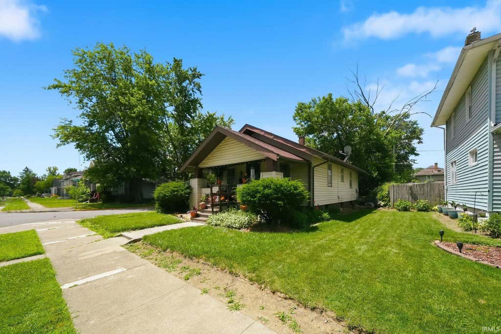 Photo of 2822 Central Drive, Fort Wayne, IN 46806 (MLS # 202623663)