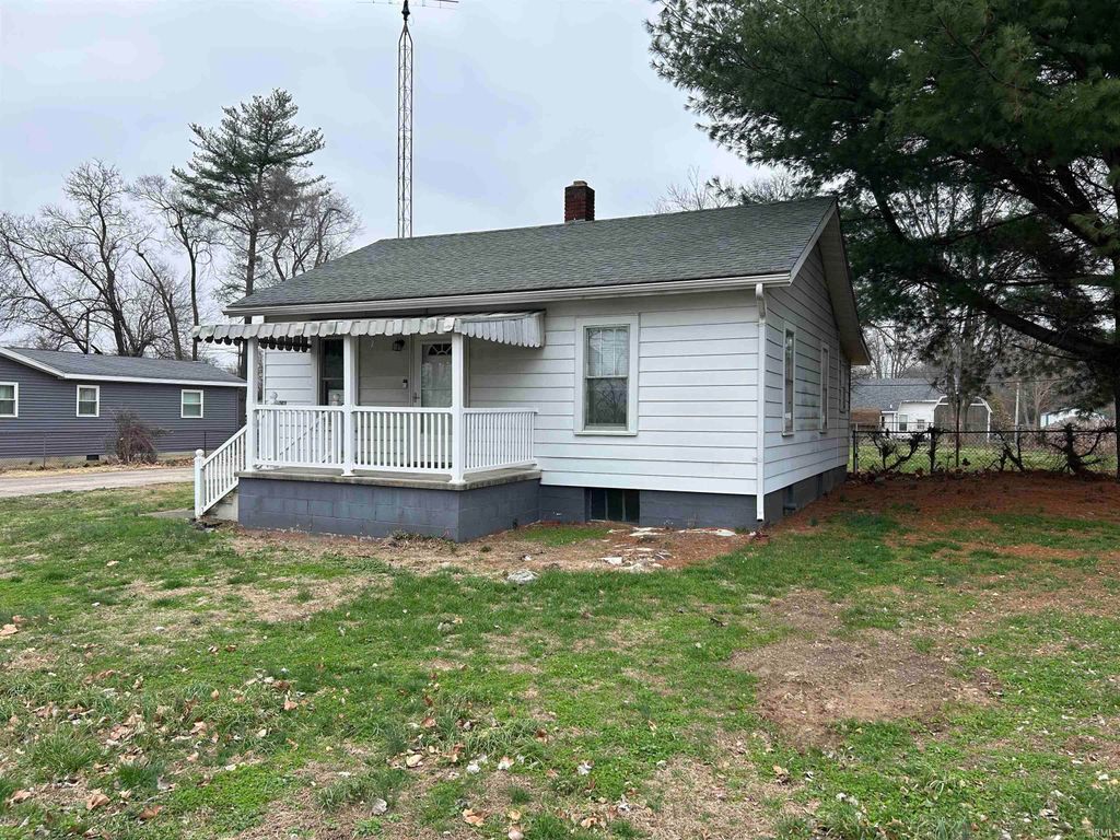 Photo of 1806 College Avenue, Vincennes, IN 47591 (MLS # 202607618)