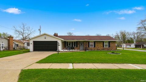 Photo of 7735 Newlin Drive, Fort Wayne, IN 46816 (MLS # 202613406)