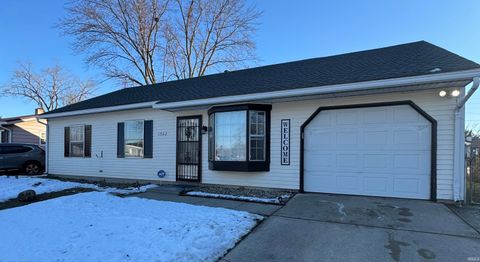 1502 Viking Drive, South Bend, IN 46628 - MLS#: 202503120