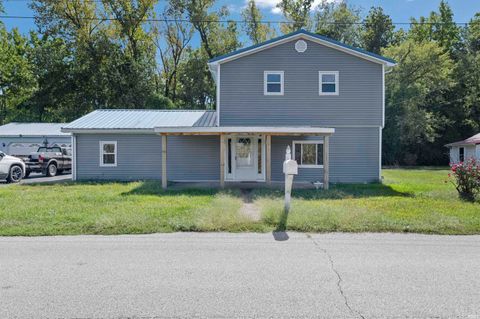 Photo of 1005 E Ohio Street, Princeton, IN 47670 (MLS # 202542223)