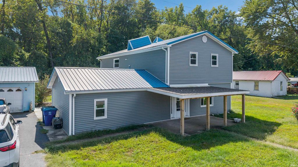 Photo of 1005 E Ohio Street, Princeton, IN 47670 (MLS # 202542223)