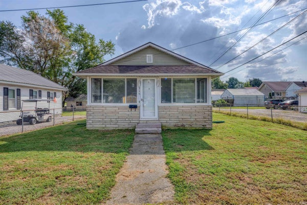315 E OAK ST, OAKLAND CITY, IN 47660 - Image ddf0c2ea5a3b517f233b4cf50fe540db/228986116