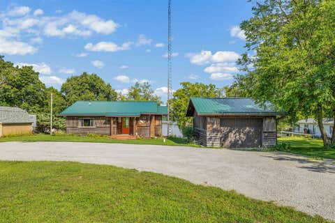 Photo of 7060 N 925 E, Fremont, IN 46737 (MLS # 202635103)