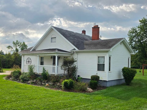 Photo of 4811 Bass Road, Fort Wayne, IN 46808 (MLS # 202637237)