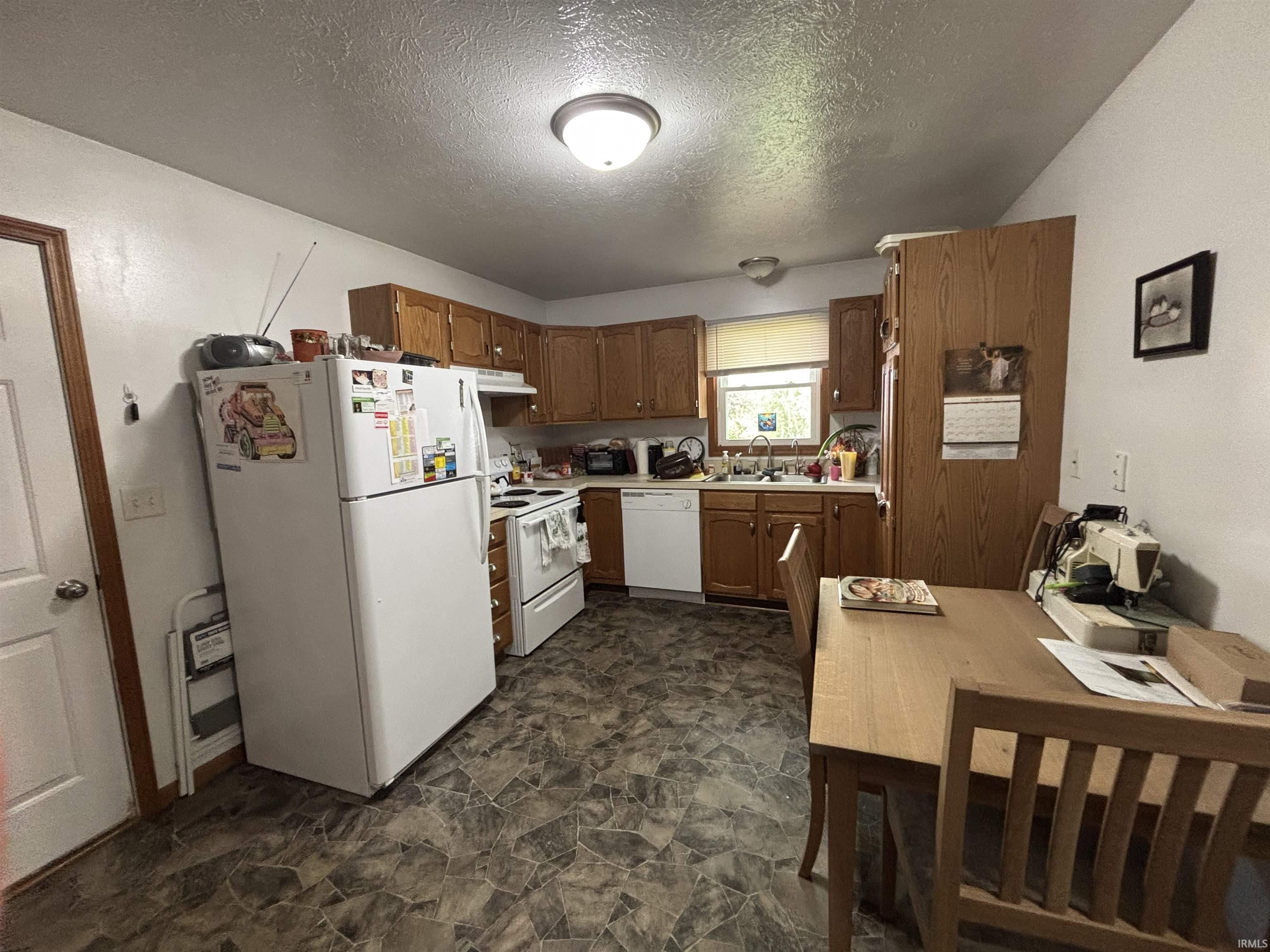 Middlebury, Indiana 46540, United States, 2 Bedrooms Bedrooms, ,2 BathroomsBathrooms,Residential,Active,117886