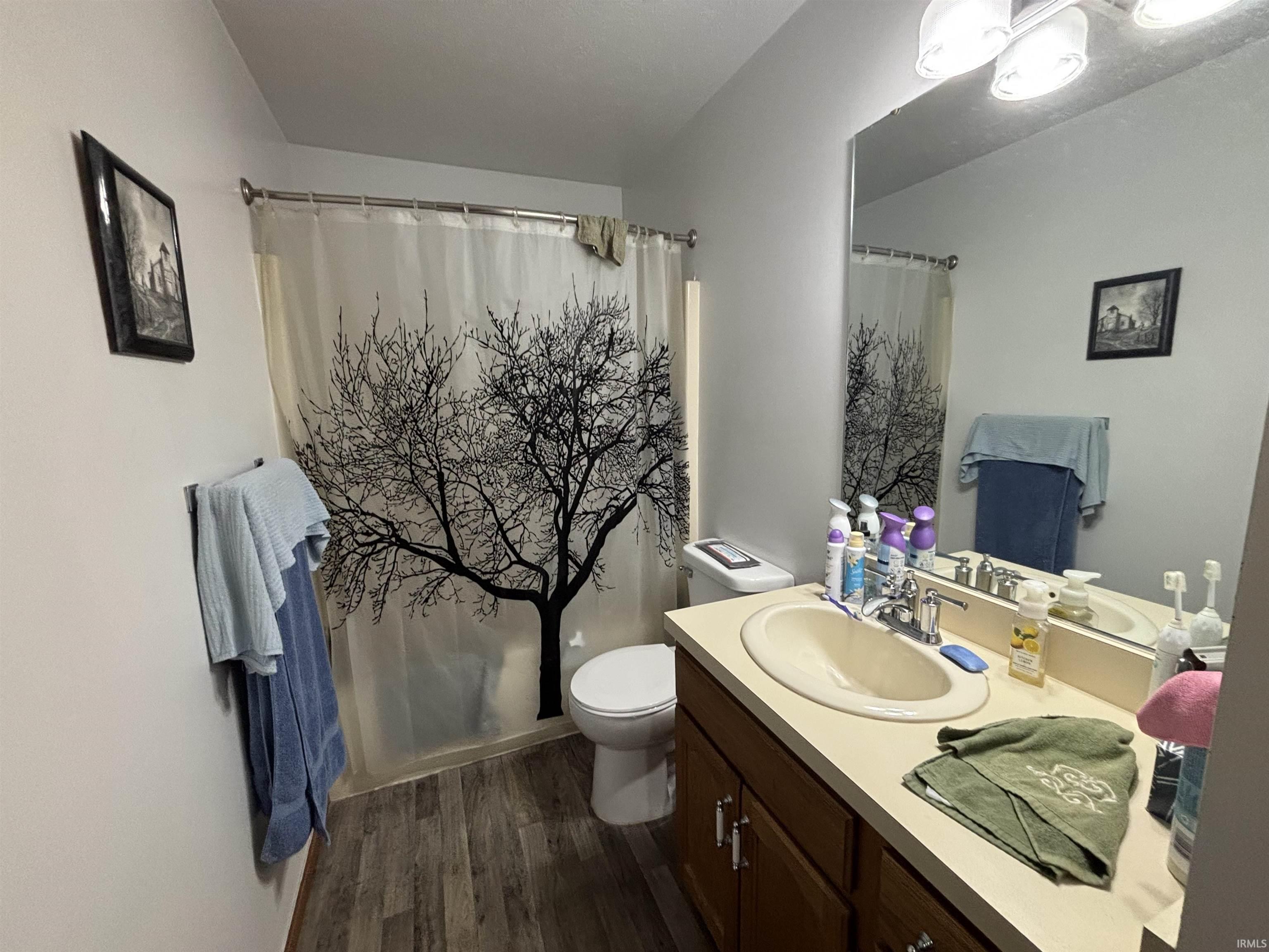 Middlebury, Indiana 46540, United States, 2 Bedrooms Bedrooms, ,2 BathroomsBathrooms,Residential,Active,117886