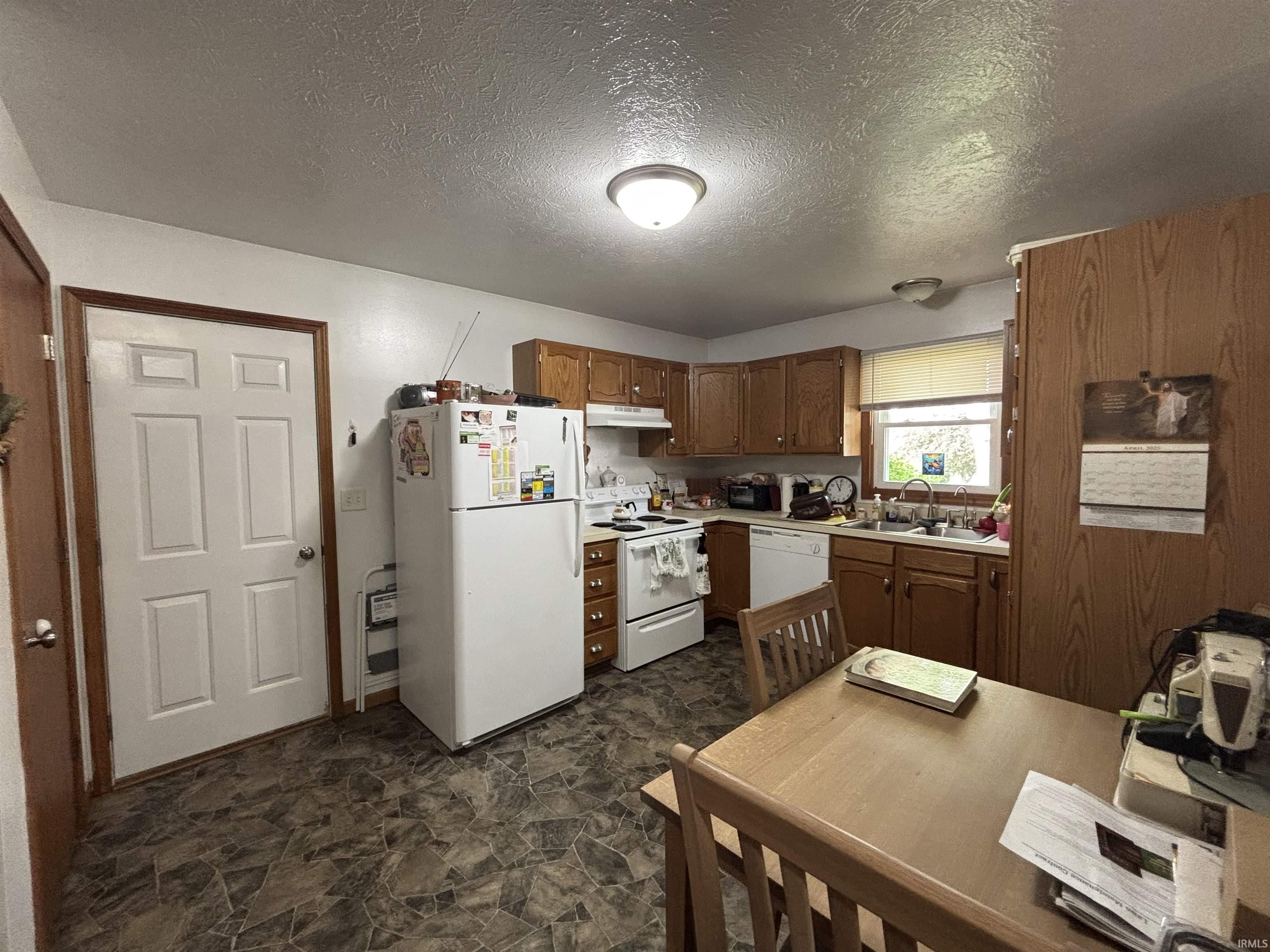 Middlebury, Indiana 46540, United States, 2 Bedrooms Bedrooms, ,2 BathroomsBathrooms,Residential,Active,117886