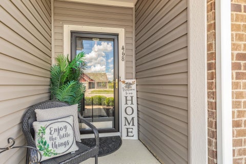 Tiny photo for 468 Tracewood Bend, Greenfield, IN 46140 (MLS # 202625280)