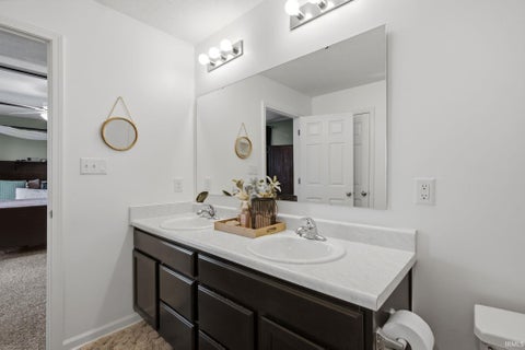 Tiny photo for 468 Tracewood Bend, Greenfield, IN 46140 (MLS # 202625280)