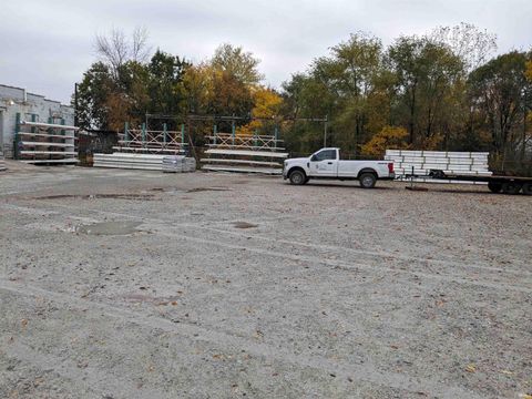 Tiny photo for 804 W Morgan Street, Kokomo, IN 46901 (MLS # 202440040)