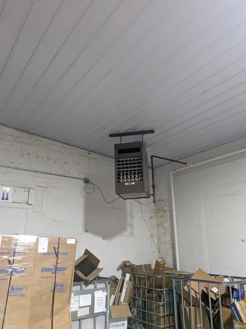 Tiny photo for 804 W Morgan Street, Kokomo, IN 46901 (MLS # 202440040)