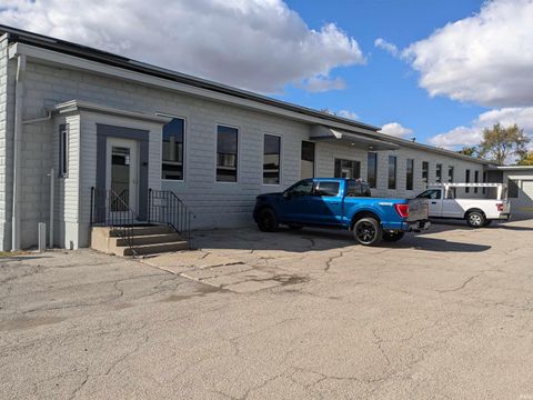 Tiny photo for 804 W Morgan Street, Kokomo, IN 46901 (MLS # 202440040)