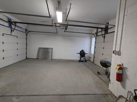 Tiny photo for 804 W Morgan Street, Kokomo, IN 46901 (MLS # 202440040)