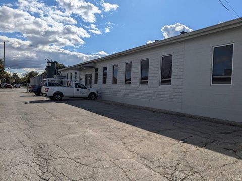 Tiny photo for 804 W Morgan Street, Kokomo, IN 46901 (MLS # 202440040)