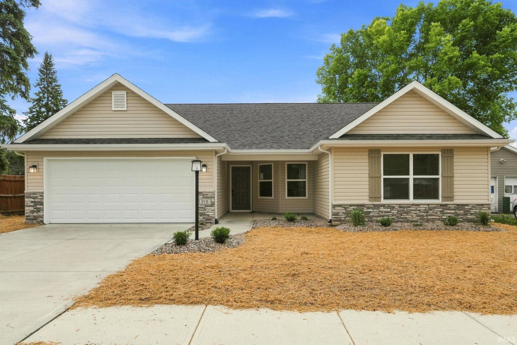 Photo of 218 W Oak Street, Butler, IN 46721 (MLS # 202611419)