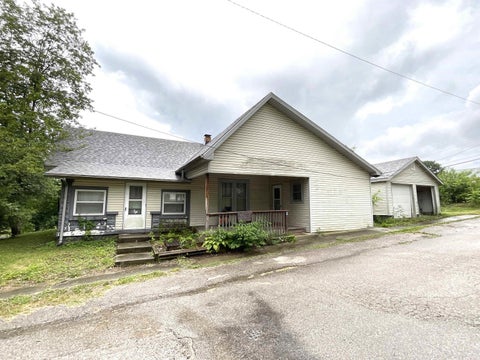 Tiny photo for 2 W Garfield Street, Gosport, IN 47433 (MLS # 202622413)