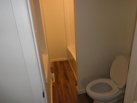 Tiny photo for 2519 Miner Street, Fort Wayne, IN 46807 (MLS # 202546842)