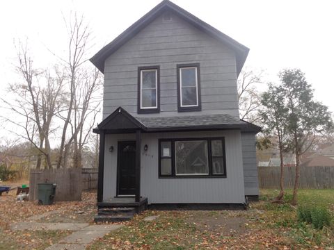Photo of 2519 Miner Street, Fort Wayne, IN 46807 (MLS # 202546842)