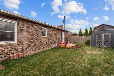 Tiny photo for 1501 E Cadillac Drive, Kokomo, IN 46902 (MLS # 202547699)
