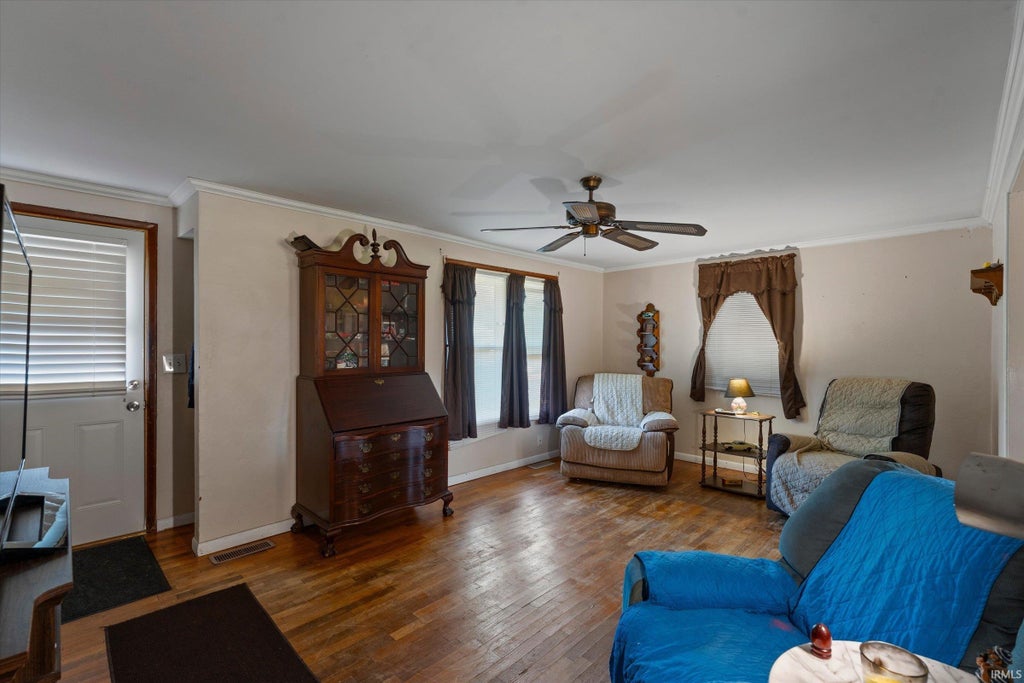 Photo of 2035 E LaSalle Avenue, Mishawaka, IN 46545 (MLS # 202641464)