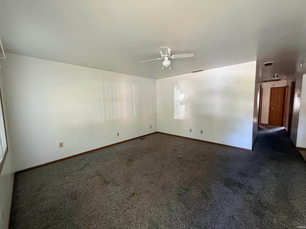 Photo of 932 S Elliott Street, Evansville, IN 47713 (MLS # 202642177)