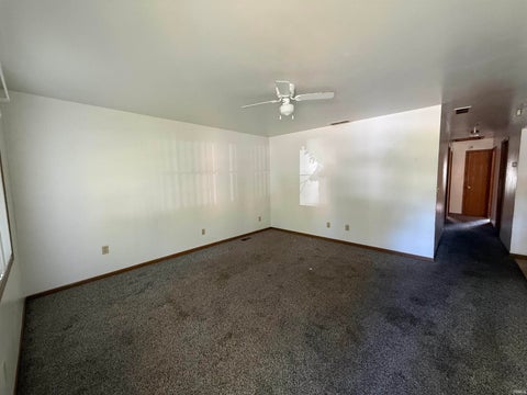 Tiny photo for 932 S Elliott Street, Evansville, IN 47713 (MLS # 202642177)