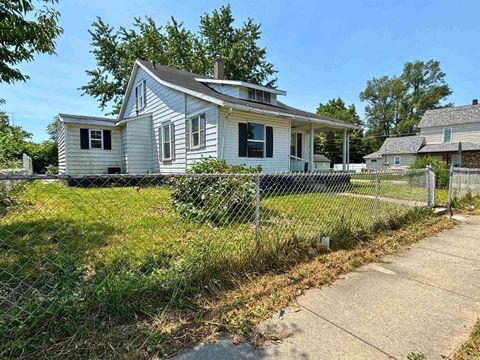 Photo for 1001 E 5th Street
