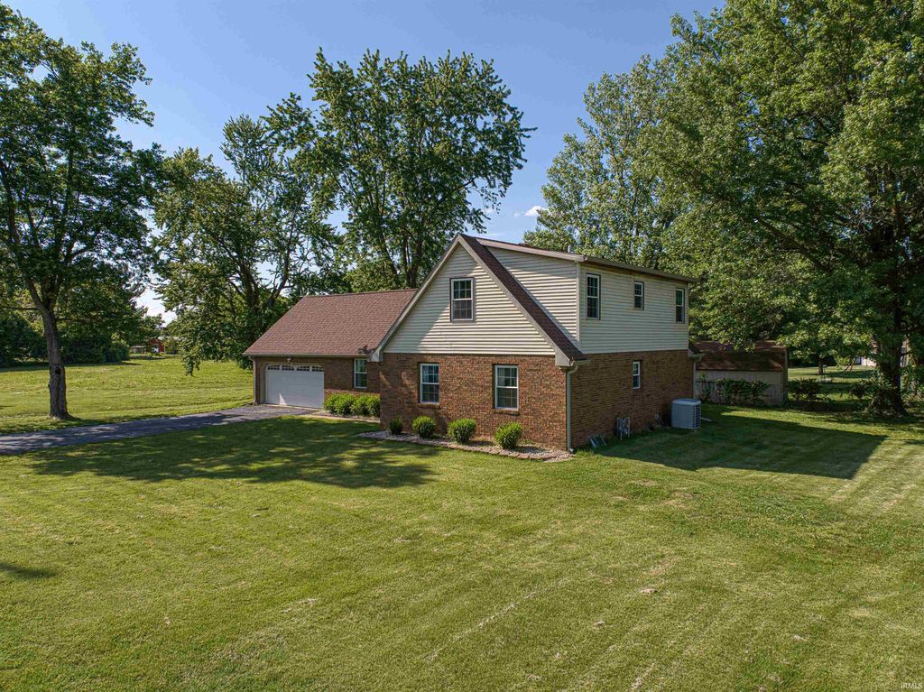 Photo of 6600 Pollack Avenue, Evansville, IN 47715 (MLS # 202616069)