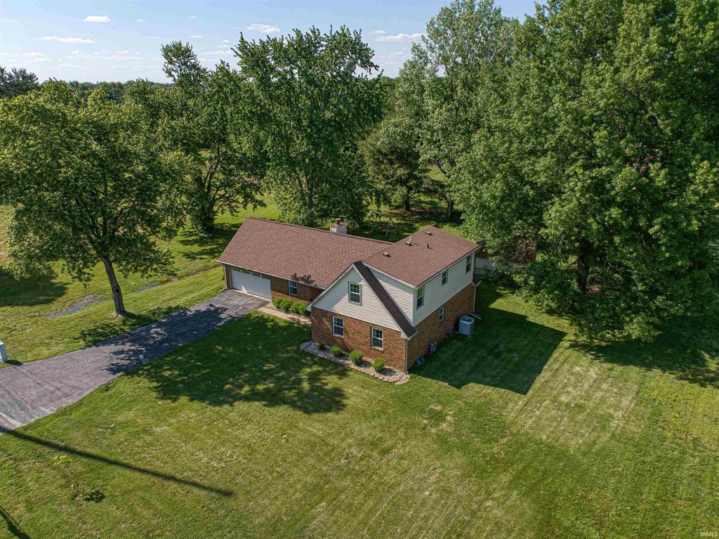 Photo of 6600 Pollack Avenue, Evansville, IN 47715 (MLS # 202616069)