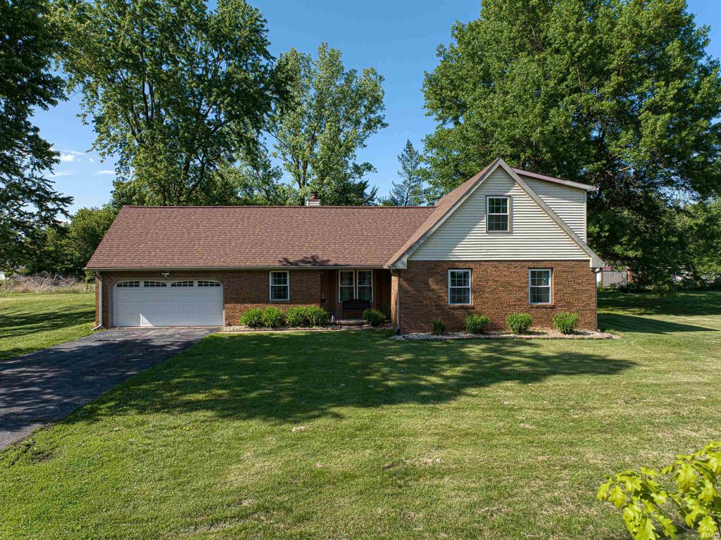 Photo of 6600 Pollack Avenue, Evansville, IN 47715 (MLS # 202616069)