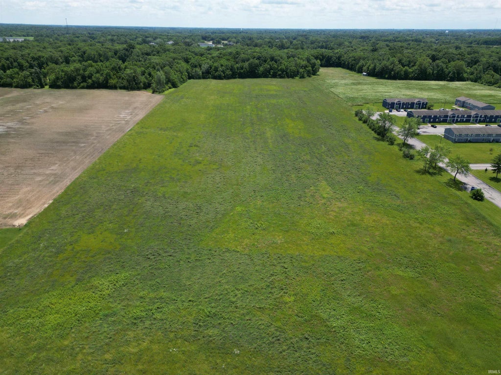 Photo of 1700 E Bradford Pike, Marion, IN 46952 (MLS # 202627916)